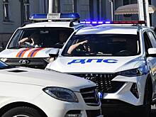 Полуголые россияне прокатились в наполненном водой кузове пикапа и поплатились