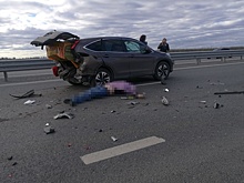 Водитель, сбитый насмерть на тюменской объездной, мог выйти из машины, чтобы поправить минвату