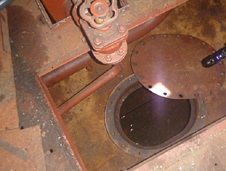 Ростовские таможенники на теплоходе из Турции обнаружили нелегальное топливо