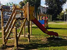 Курские власти выдадут субсидии на установку детских площадок