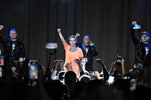 Mash: бывшие танцоры Булановой не могут найти работу после дебоша на гастролях