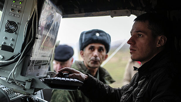 Руководство армии РФ опробует тренажеры Центра подготовки