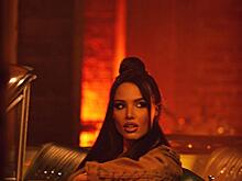 Поклонники умоляют Анастасию Решетову перестать петь