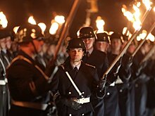 В Берлине состоялась военно-музыкальная церемония проводов уходящего канцлера