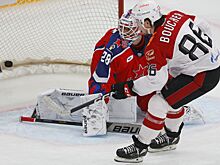 Буше комично не забил буллит в ворота Федотова и разломал клюшку о штангу