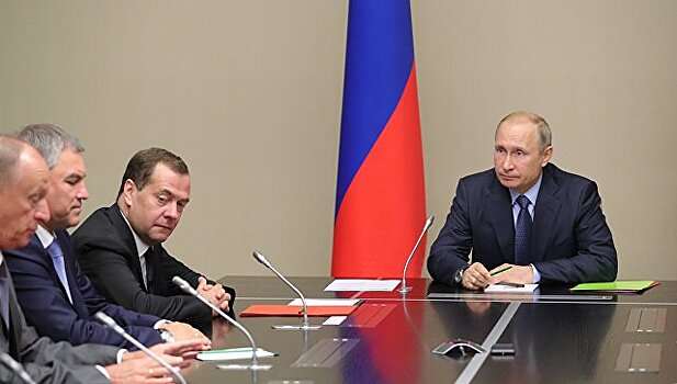 Путин провел совещание с постоянными членами Совбеза