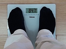 Диетологи назвали четыре причины, по которым толстеет живот