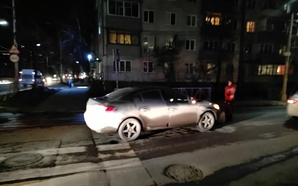 На улице Октябрьской рязанец за рулём Renault Fluence сбил 35-летнюю женщину