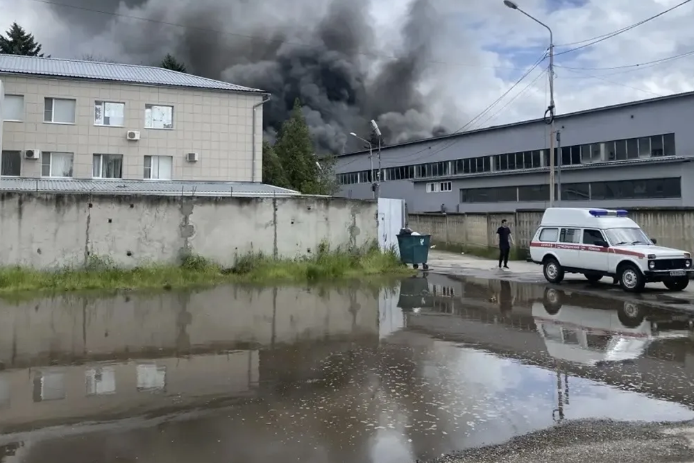 Прокуратура начала проверку взрыва газовоза и пожара на заправке в Пятигорске