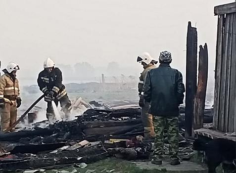 Сильнейший пожар уничтожил половину деревни