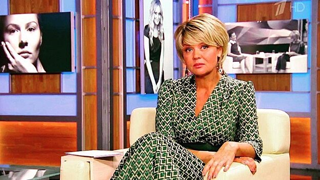 Наедине со всеми уходит, а Меньшова остается