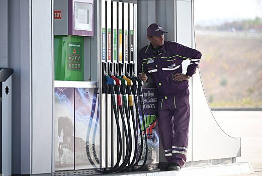 В Крыму изменили лимит на продажу бензина в одни руки