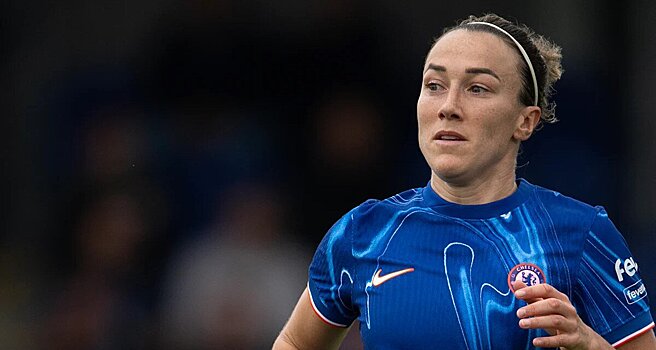 «Часто говорю девочкам, что нужно гордиться своими сильными бедрами и руками. Келли Холмс вселила в меня уверенность, Серена мощна и успешна». Защитница «Челси» Бронз о принятии себя