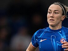 «Часто говорю девочкам, что нужно гордиться своими сильными бедрами и руками. Келли Холмс вселила в меня уверенность, Серена мощна и успешна». Защитница «Челси» Бронз о принятии себя