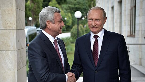 Путин поздравил Саргсяна со вступлением в должность премьера Армении