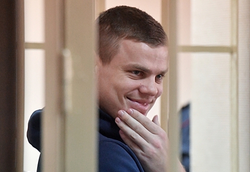 «За шею схватили друг друга. Было болезненно»: Глава НАМИ Гайсин рассказал о нападении Кокорина и Мамаева