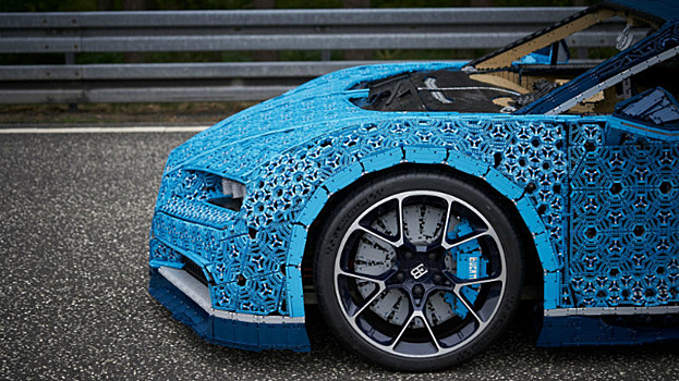 Bugatti Chiron из деталей LEGO выставят в парке Горького