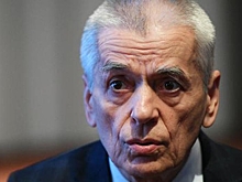 Онищенко раскритиковал ретейлеров за цены на алкоголь