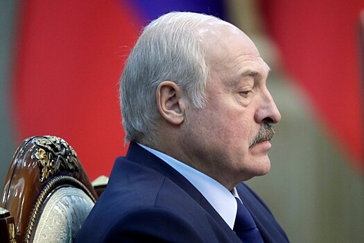 Лукашенко призвал начать отказ от доллара