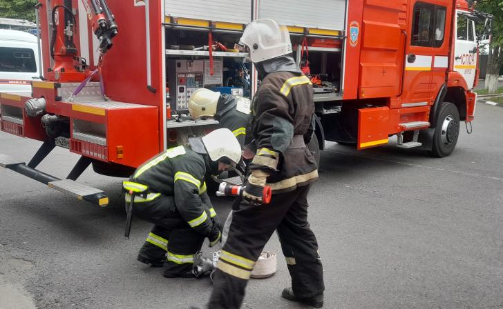 В Курске в пожаре в Восточном переулке пострадала 68-летняя женщина