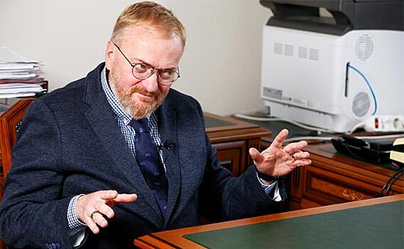 «Получил в пузо»: Милонов рассказал о ситуации в одном из борделей Петербурга