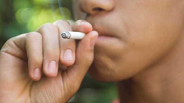 Пугающие антитабачные плакаты усилили у подростков желание курить