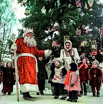 Новый год и Рождество: Главархив Москвы рассказал о праздничных эпизодах подкаста «Голоса Победы»