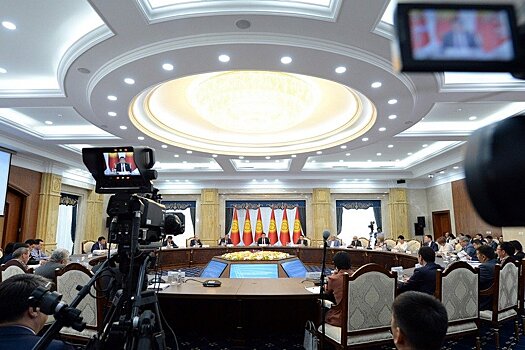 Глава Киргизии призвал модернизировать экономику и страну