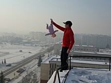 «Мужчина сидит с ребенком раз в неделю — и он сразу хороший отец»: Дженни Моллен об отношении общества к отцовству