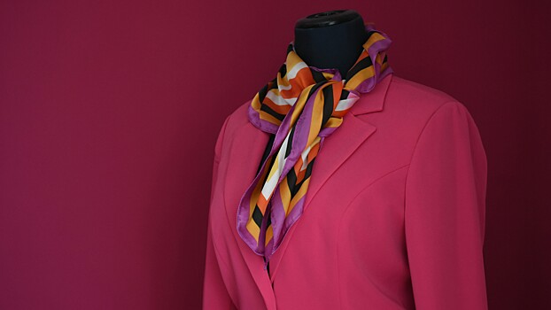 Как выглядеть стильно в 50: модные образы на весну 2024