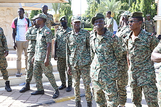 Судан отозвал своих послов из-за критики военного переворота