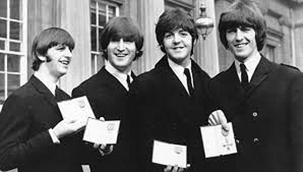 Написанная от руки песня The Beatles выставлена на аукцион