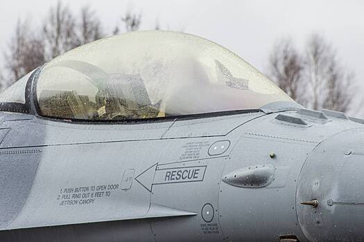 Опубликовано видео уничтожения дроном американского истребителя