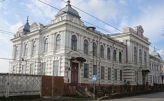 Минниханов направил на реставрацию Алафузовского театра для "Созвездия-Йолдызлык" еще полмиллиарда