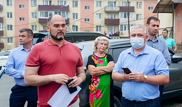 Проблемы жителей Париса решает администрация Владивостока