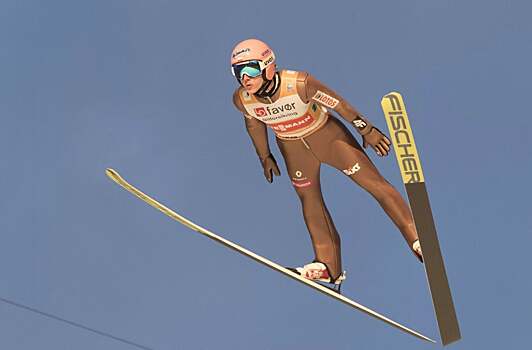 «Летающий лыжник» Кубацки выиграл этап КМ в Германии, Климов — 11-й