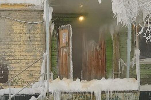 В Ноябрьске двое бездомных обварились кипятком