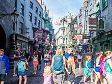 В США на аттракцион «Гарри Поттер» выстроилась многочасовая очередь