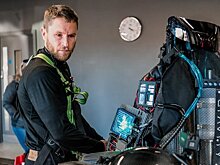 Ричард «Железный человек» Браунинг пролетел по самому длинному зиплайну в Европе