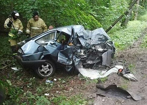 В аварии на Балтийском шоссе погибли 18-летняя калининградка и её 17-летний возлюбленный
