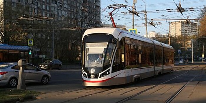 Трамвайные маршруты на Красноказарменной улице восстановят 26 октября