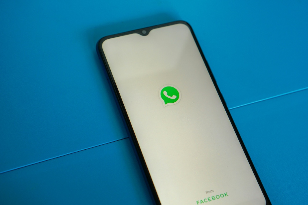 В WhatsApp для Android изменили дизайн — панель навигации переместили вниз