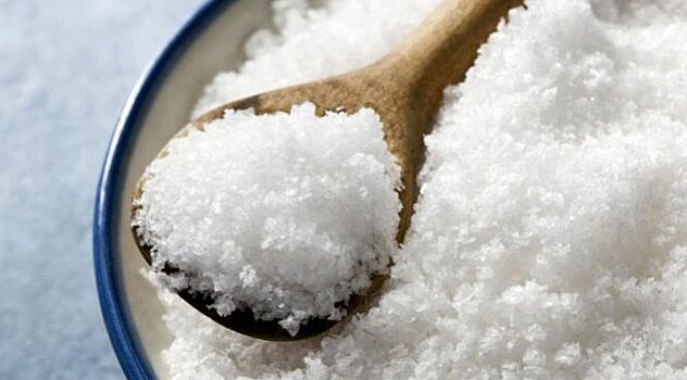 Определены самые опасные продукты с неявной солью
