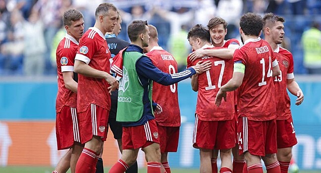 Каррера: сборная России могла выйти в плей-офф на ЧМ-2022
