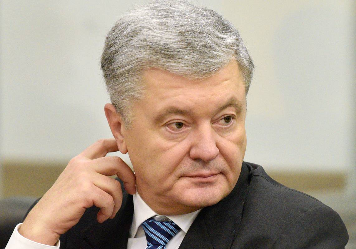 Порошенко обвинил ВСУ в мясном шторме
