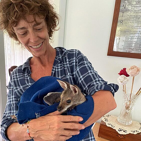 Кроме того, Рэйчел Уорд много лет занимается проблемами экологии. 