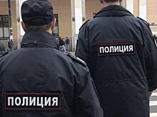 В Череповце полицейские в преддверии Международного женского дня наградили школьницу, которая спасла человеку жизнь
