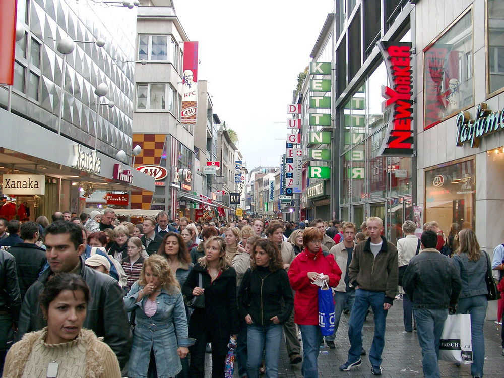 Торговая улица Hohe Strasse, Кельн, Германия