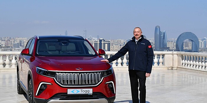 Ильхам Алиев стал обладателем турецкого электромобиля Togg