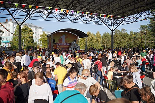 Более 500 школьников поиграли в настольные игры на фестивале в Дзержинске 1 сентября